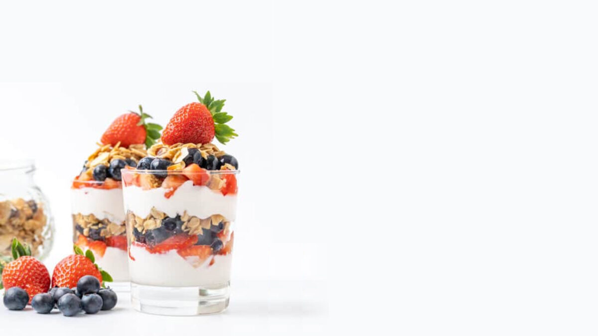 Spring Treats | Yogurt Parfaits